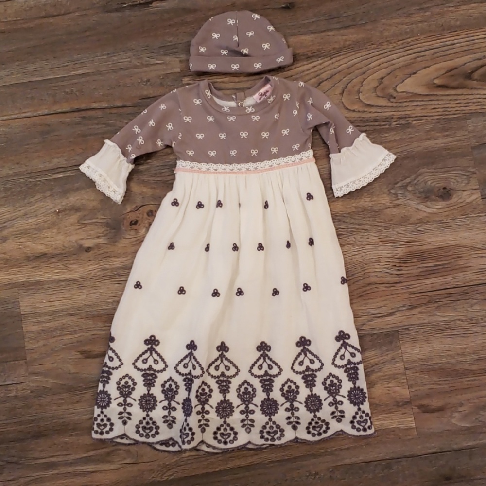 Purr fect baby gown & hat set 0-3 months